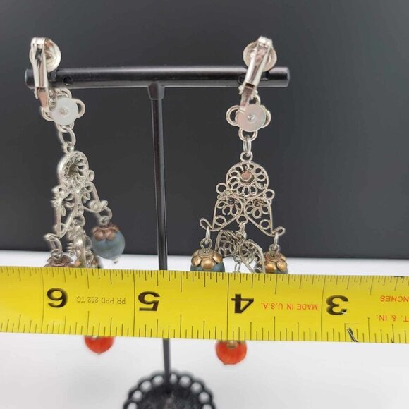 Beautiful silver tone clip-on filagree dangle earrings GUC - Picture 8 of 9